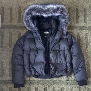 The North Face 550 Black Cropped Puffer Jacket